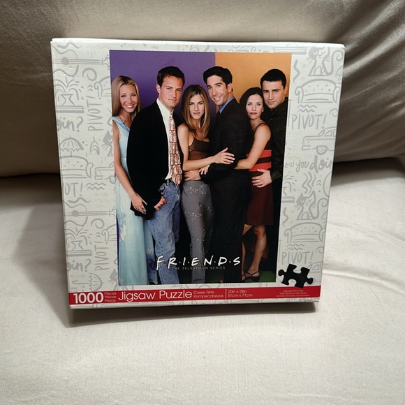 Friends - Picture 7 of 8